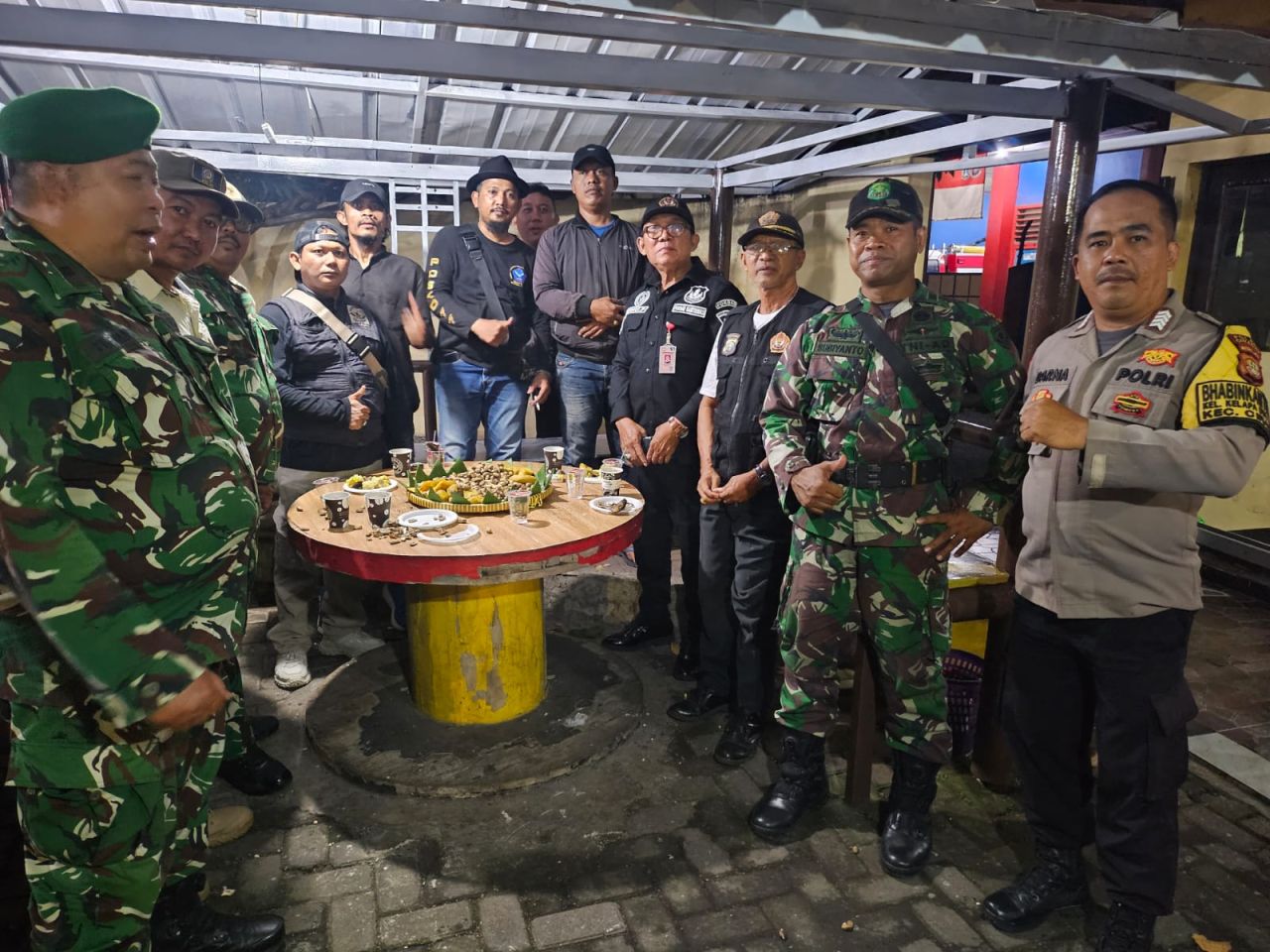 Kodim 0505/JT dan Komduk Gelar Patroli/Siskamling di Ciracas