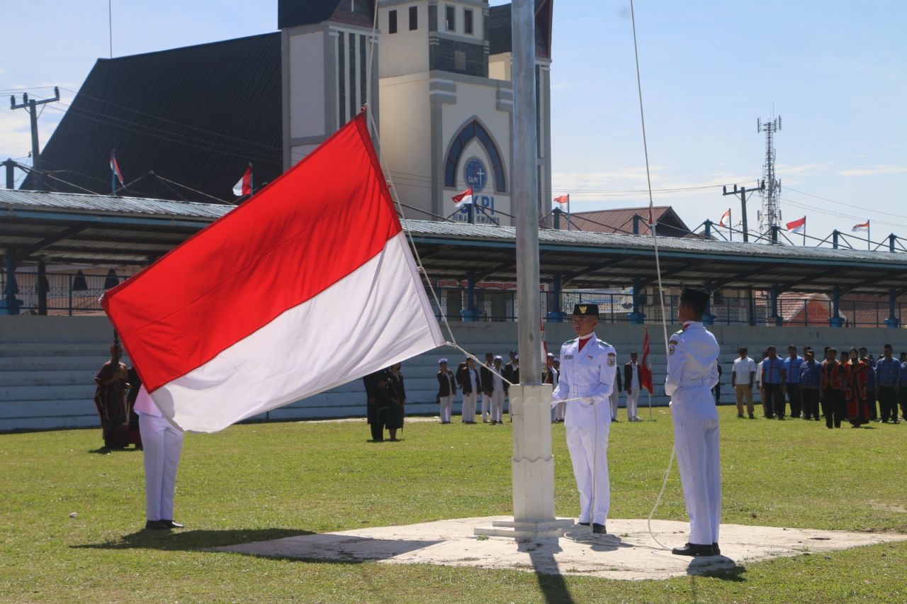 Bupati Tapanuli Utara JTP Hutabarat Pimpin Upacara Peringatan Hari Sumpah Pemuda Ke-97 Tahun 2025