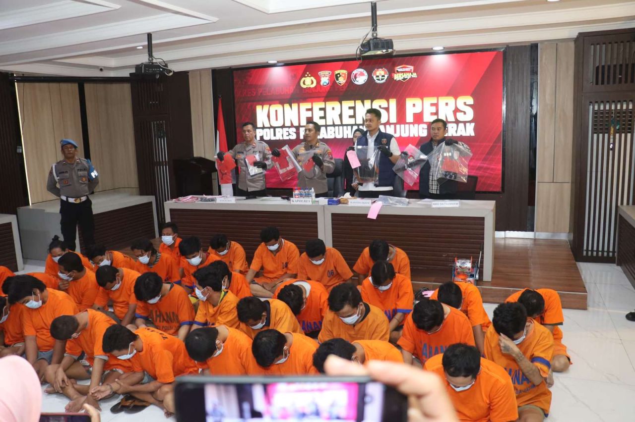 Operasi Sikat Semeru 2025, Polres Pelabuhan Tanjung Perak Ringkus 54 Pelaku Kriminal di Surabaya Utara