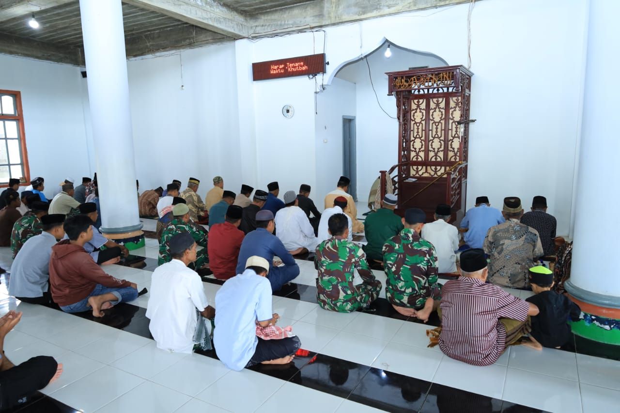 Satgas TMMD 126 Kodim 1505/Tidore Buktikan Pembangunan Desa Tak Halangi Ibadah