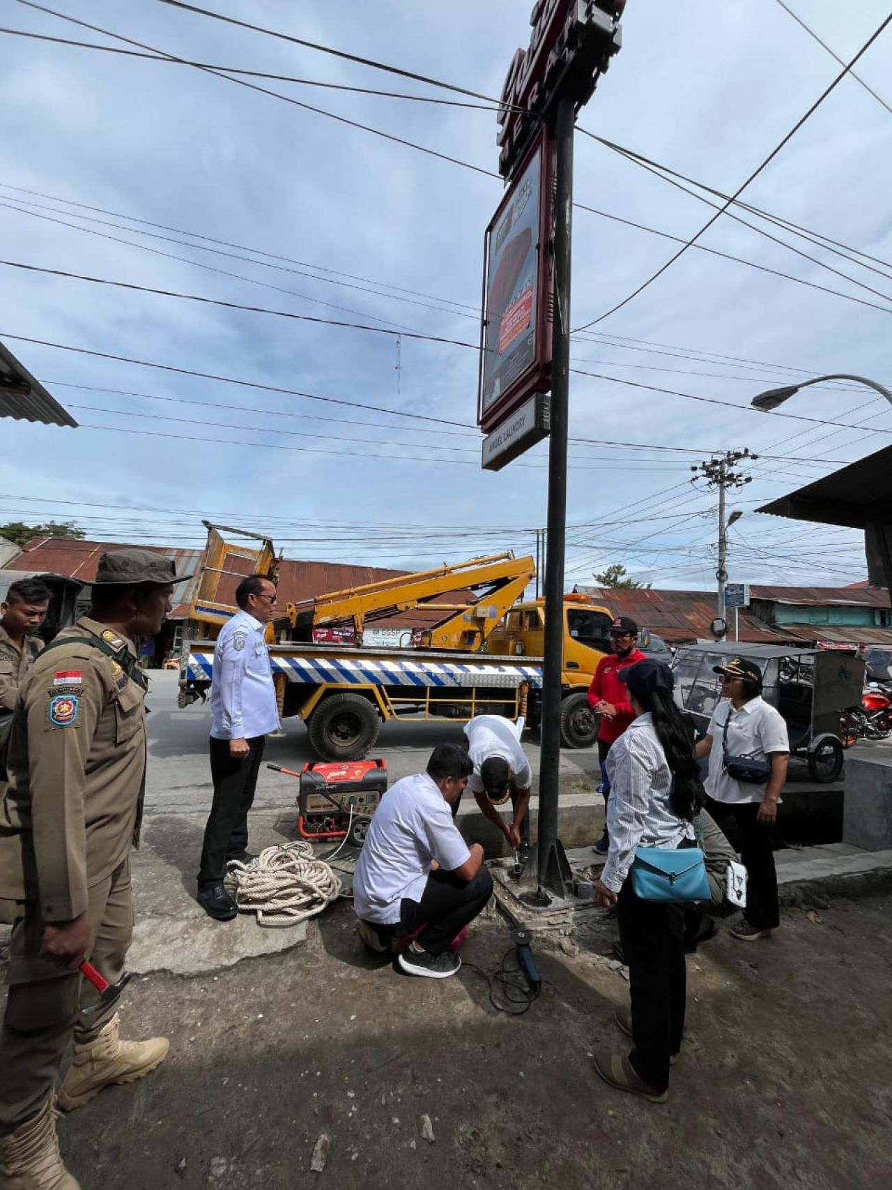 Bappenda Toba Tertibkan Reklame yang Tidak Bayar Pajak