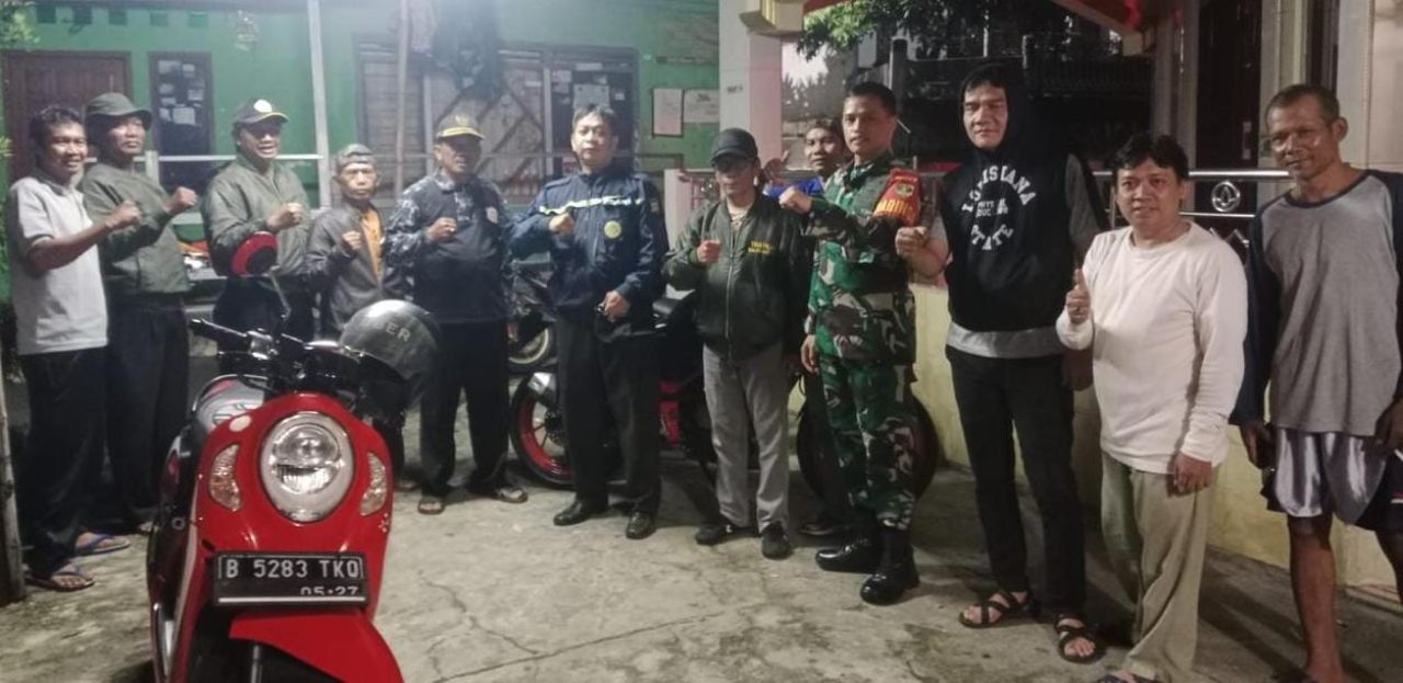 Kolaborasi Kodim 0505/JT dan Komduk Gelar Patroli Siskamling di Pasar Rebo
