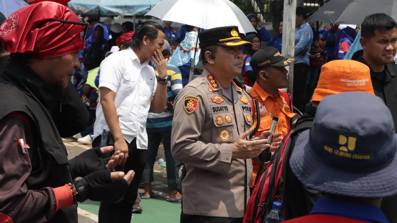 1.963 Personel Diterjunkan untuk Layani Aksi Buruh di Silang Selatan Monas