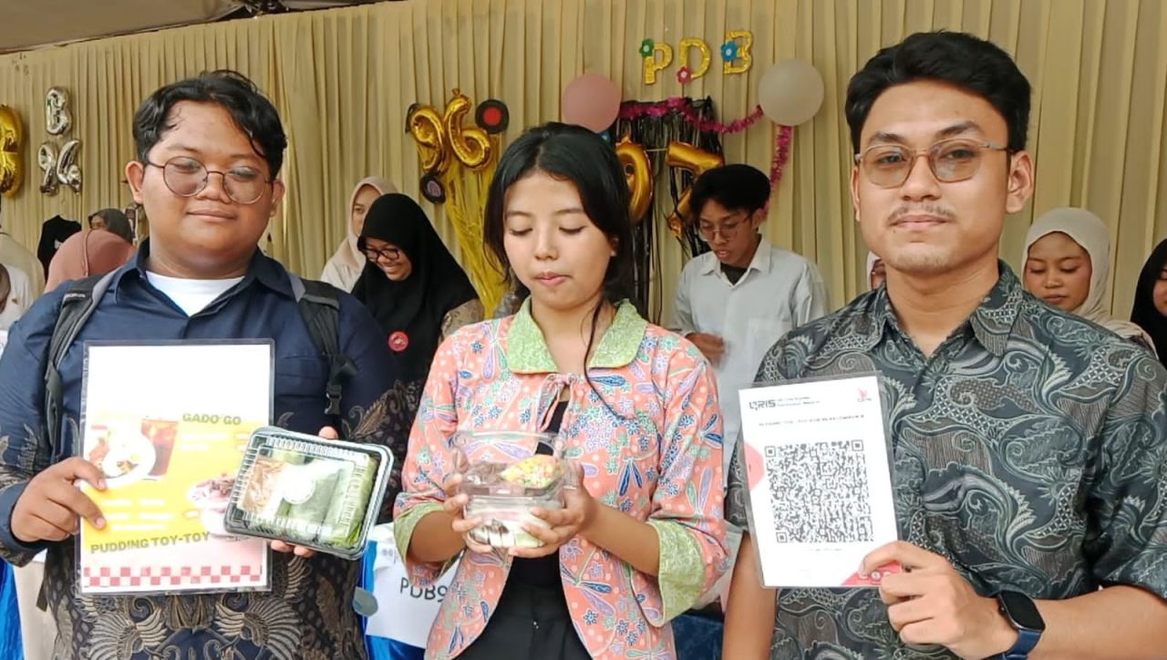 Ribuan Mahasiswa Unair Unjuk Gagasan di Expo Kewirausahaan: Pudding Rendah Gula Jadi Sorotan