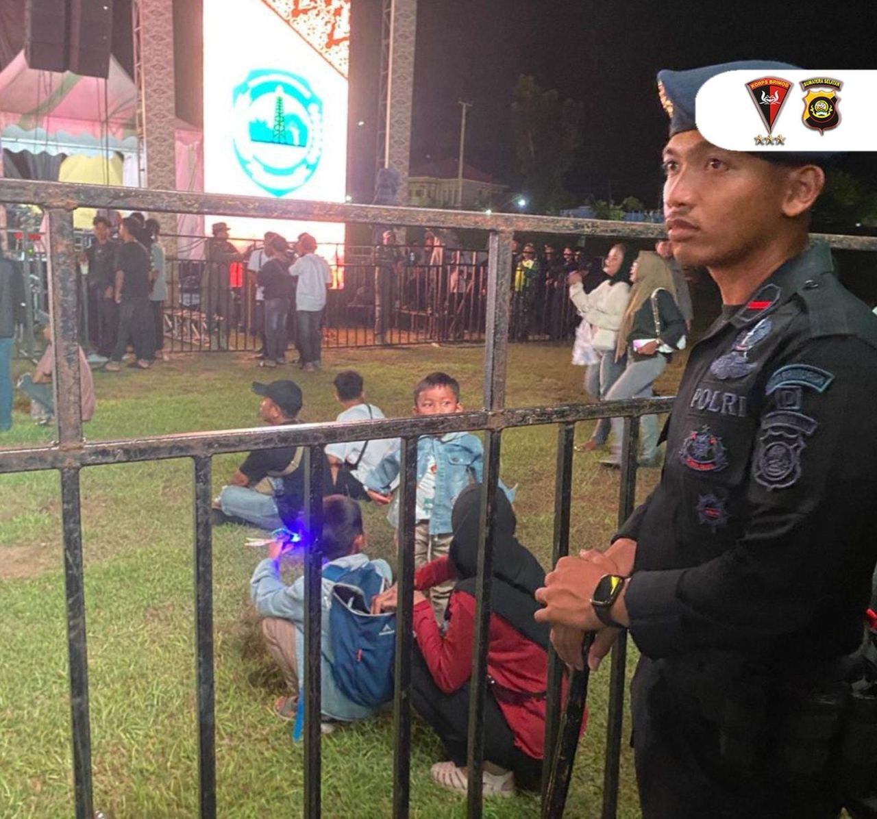 Personel Yon D Pelopor Satbrimob Polda Sumsel BKO Polres PALI Amankan Closing Ceremony Festival Candi Bumi Ayu 2025