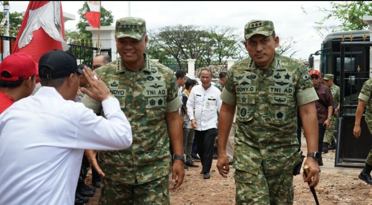 Dandim 0502/JU Dampingi Wakil Panglima TNI Tinjau Proyek Karya Bakti di Papanggo