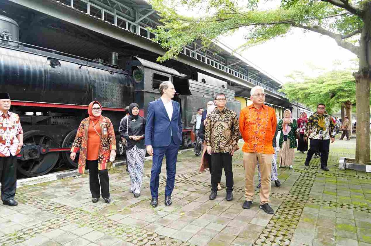 KAI Wisata dan Daop 4 Kolaborasi Jaga Jalur Kereta Api Heritage Bersejarah