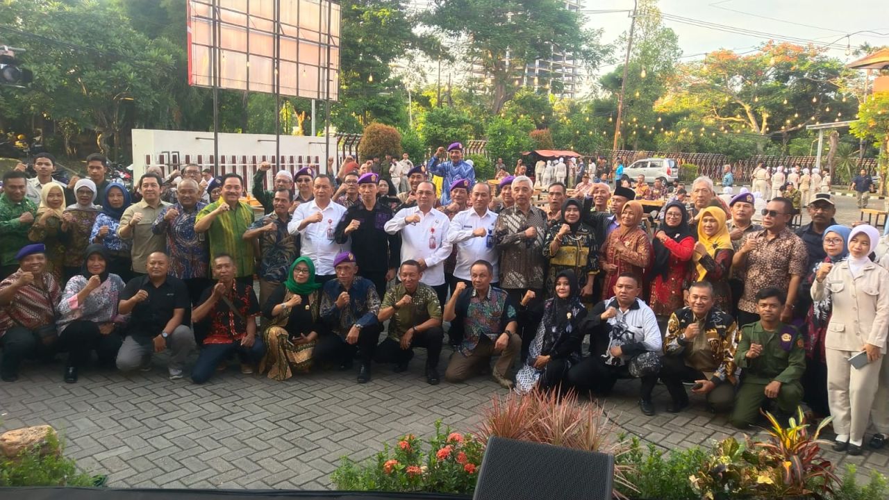 Foto bersama narasumber, IARMI dan MENWA