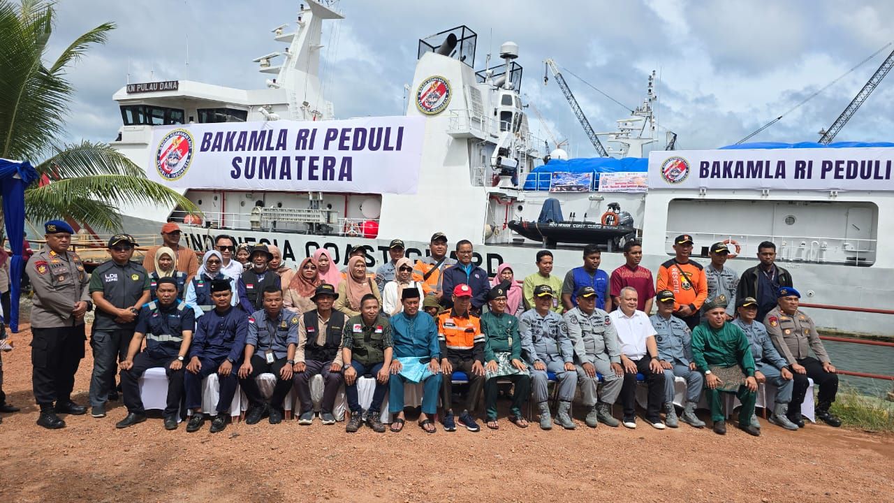Lagi, Bakamla RI Berangkatkan KN. Pulau Dana-323 Bawa 92,2 Ton Peduli Sumatra