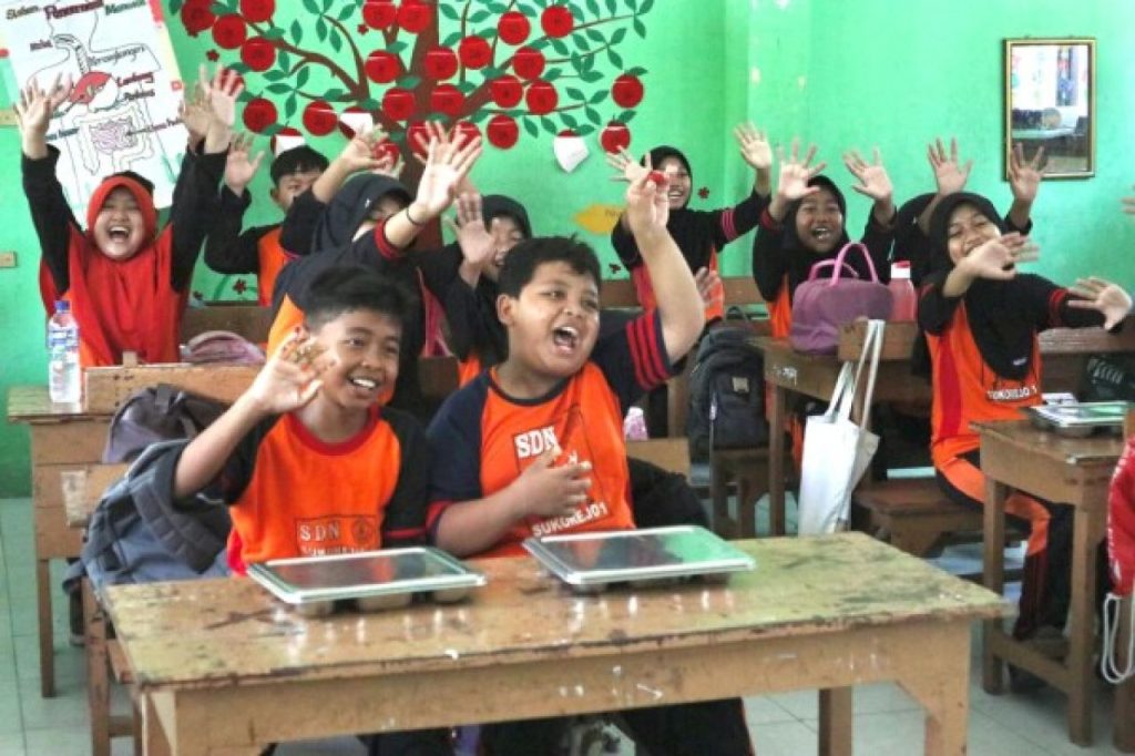 Siswa SDN Sukorejo 1 Bojonegoro Antusias Sambut MBG, Sekolah Pastikan Menu Sesuai Standar Kualitas