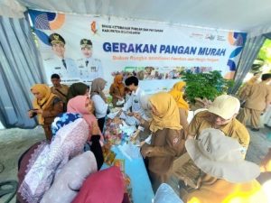 Antusias Warga Desa Glagahwangi Sambut Bupati Bojonegoro Medhayoh