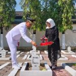 Bupati Bojonegoro dan Forkopimda Ziarah dan Tabur Bunga di Taman Makam Pahlawan, Peringati Hari Kemerdekaan