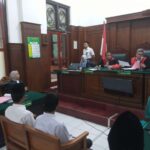 Sidang Dugaan Pemerasan Kadisdik Jatim Memanas, Hakim Perintahkan Pemanggilan Paksa