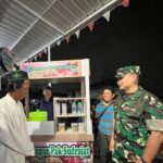 Wujudkan Mimpi Pedagang Es Viral, Dandim 0501/JP Serahkan Gerobak Es Campur untuk Keluarga Pak Sudrajat
