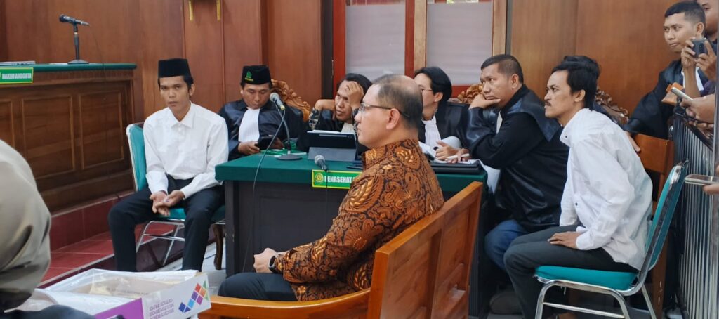 Kadisdik Jatim Ditegur Hakim PN Surabaya: Dinilai Tak Elegan Selesaikan Isu Negatif dengan Uang