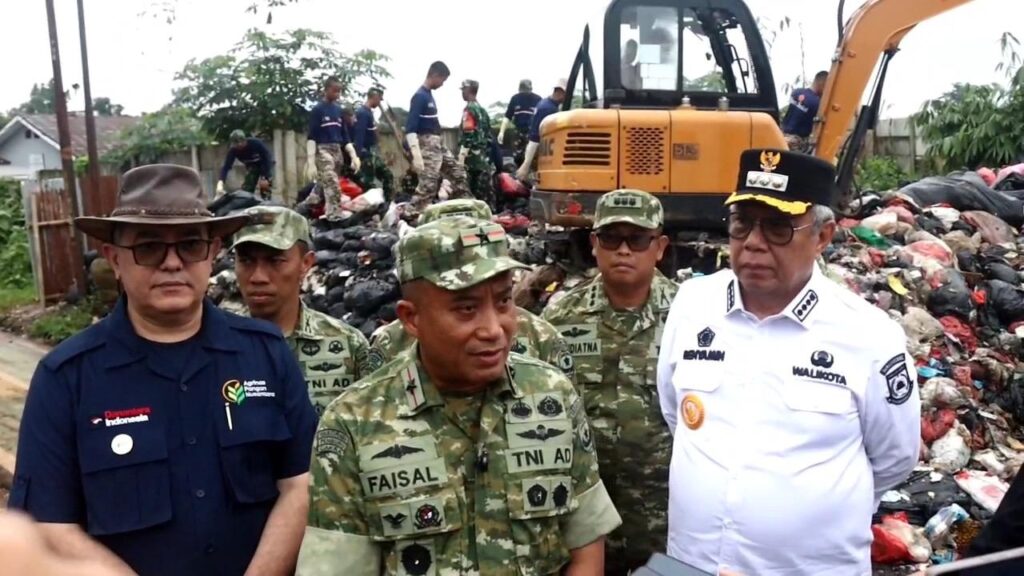 Sinergi 1.200 Personel: Korem 052/Wijayakrama dan PT Agrinas Pangan Nusantara ‘Kepung’ Sampah di Tangsel
