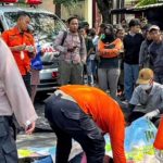 Pengendara Motor Tewas Terlindas Truk Trailer di Depan SPBU Simo Surabaya