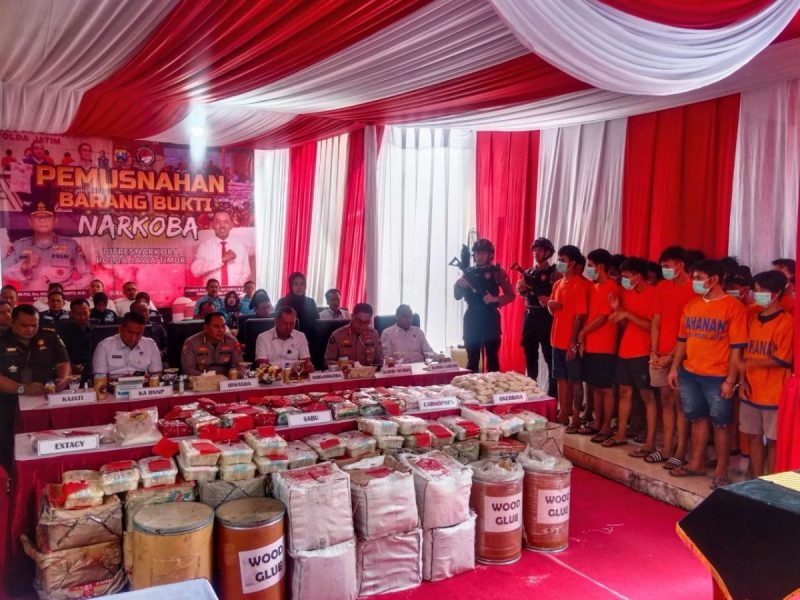 Polda Jatim Ungkap 3.022 Kasus, Sita Puluhan Kilogram Sabu dan Jutaan Pil Haram