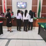 Dibalik Janji Manis 17 Persen, Tiga Terdakwa Cuan Grup Diseret ke Meja Hijau