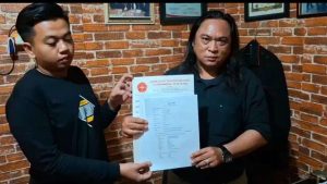 Kisruh Keluarga Pabrik Rokok Ayunda: Anak Lawan Ayah, Isu Nikah dengan Mantan Istri