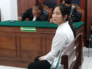 Direktur Wanita di Surabaya Tipu Bos Rp 6,3 Miliar, Klaim Bisa Komunikasi dengan Dewa