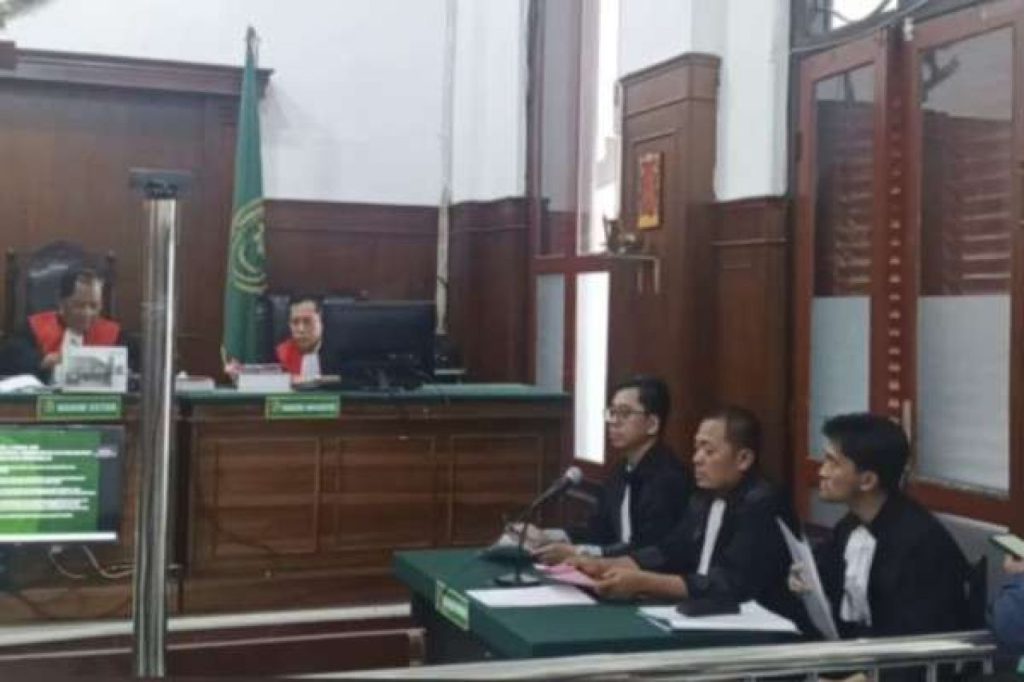 Sidang Kasus Sianida di PN Surabaya: Kuasa Hukum Bantah Isu Mangkir Terdakwa