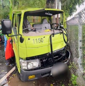 Kecelakaan Maut Kedung Baruk: Motor Ditabrak Truk, Pria Tewas di Kolong