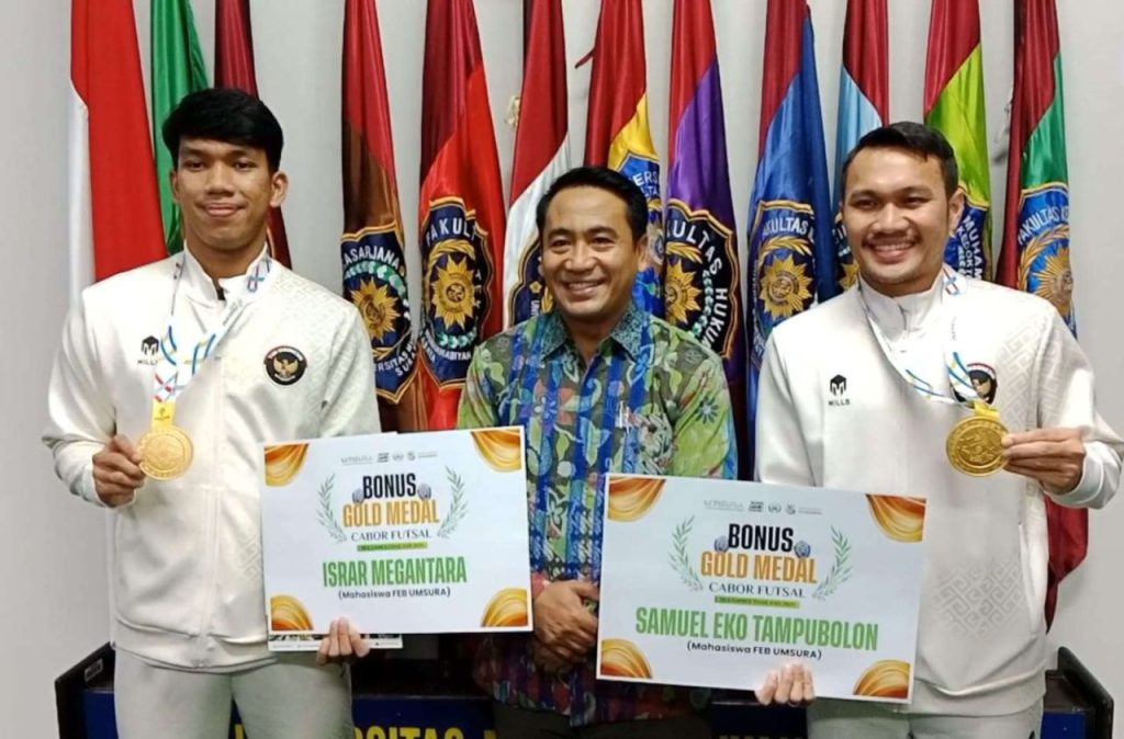 Kampus Juara, UMSURA Apresiasi Dua Mahasiswa Peraih Emas SEA Games 2025