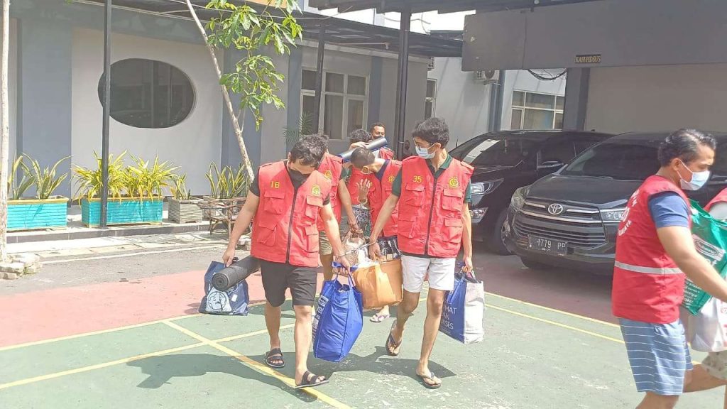 Babak Baru Kasus Pesta Gay Surabaya: 34 Tersangka Diseret ke Meja Hijau