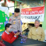 Ditpolairud Polda Jatim Gelar Pengobatan Gratis Peduli Kesehatan Warga Nelayan