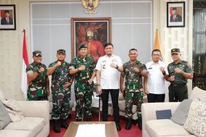 Jalin Silaturahmi Dengan Pemda Gowa, Pangdivif 3 Kostrad Sambangi Bupati Gowa