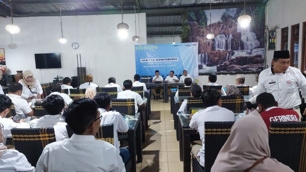 Hekal Apresiasi Pentingnya Semen Indonesia dalam Pembangunan Nasional