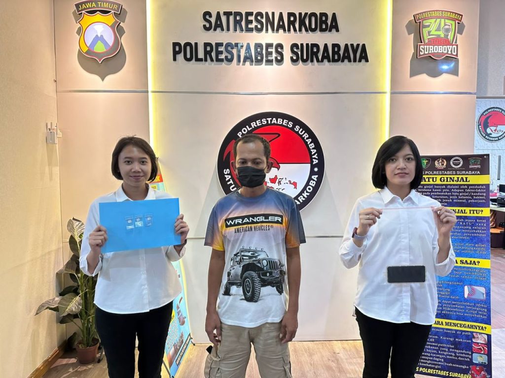 Satreskoba Polrestabes Surabaya Ringkus Warga Kebonsari Gegara Bawa 3 Poket Sabu Siap Edar