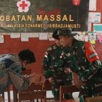 Di Sela-sela Latihan Pratugas, Satgas Pamtas RI-Malaysia Yonarmed 10 Kostrad Gelar Pengobatan Massal