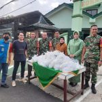 Bulan Penuh Berkah, Koramil 07/Cilandak Membagikan Takjil Buka Puasa