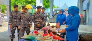 Jelang Hari Raya Idul Fitri, TNI AL Wilayah Sabang Bagikan Paket Lebaran dan Gelar Bazar Murah