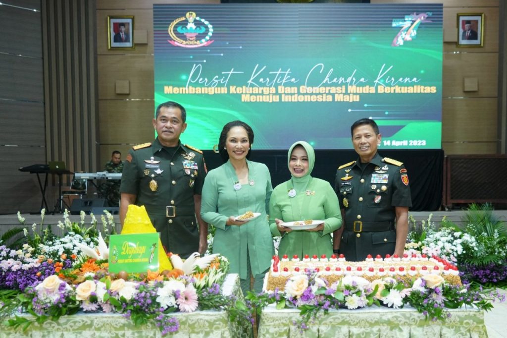 Kesuksesan Prajurit Dapat Diraih Karena Ada Pendamping Yang Tangguh, HUT Ke-77 Persit Dihadiri Pangkostrad