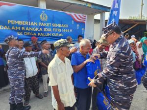 Lantamal I Salurkan Sembako Kepada Warga Pesisir Belawan