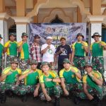 Karya Bakti Bulan Penuh Berkah, Prajurit Yonif R 515 Kostrad Bersihkan Sarana Ibadah