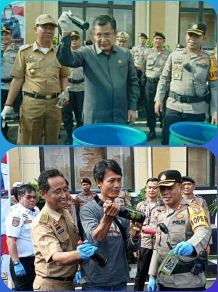 Polres OKU Musnahkan Ratusan Botol Miras Berbagai Merk Dan Ribuan Petasan Hasil Razia Operasi Pekat I Musi 2023