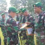 Dandim Sumedang Beri Penghargaan Anggota Berprestasi Ungkap Peredaran Obat Terlarang