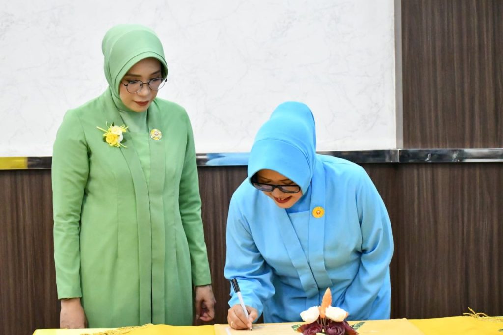 Pengangkatan Ny. Imma Kustiani Son Haji Sebagai Wakil Ketua 2 Darma Pertiwi