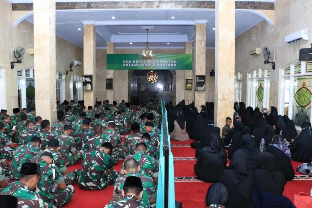 Divif 2 Kostrad Gelar Kegiatan Doa Bersama Untuk Prajurit Yang Sedang Melaksanakan Tugas