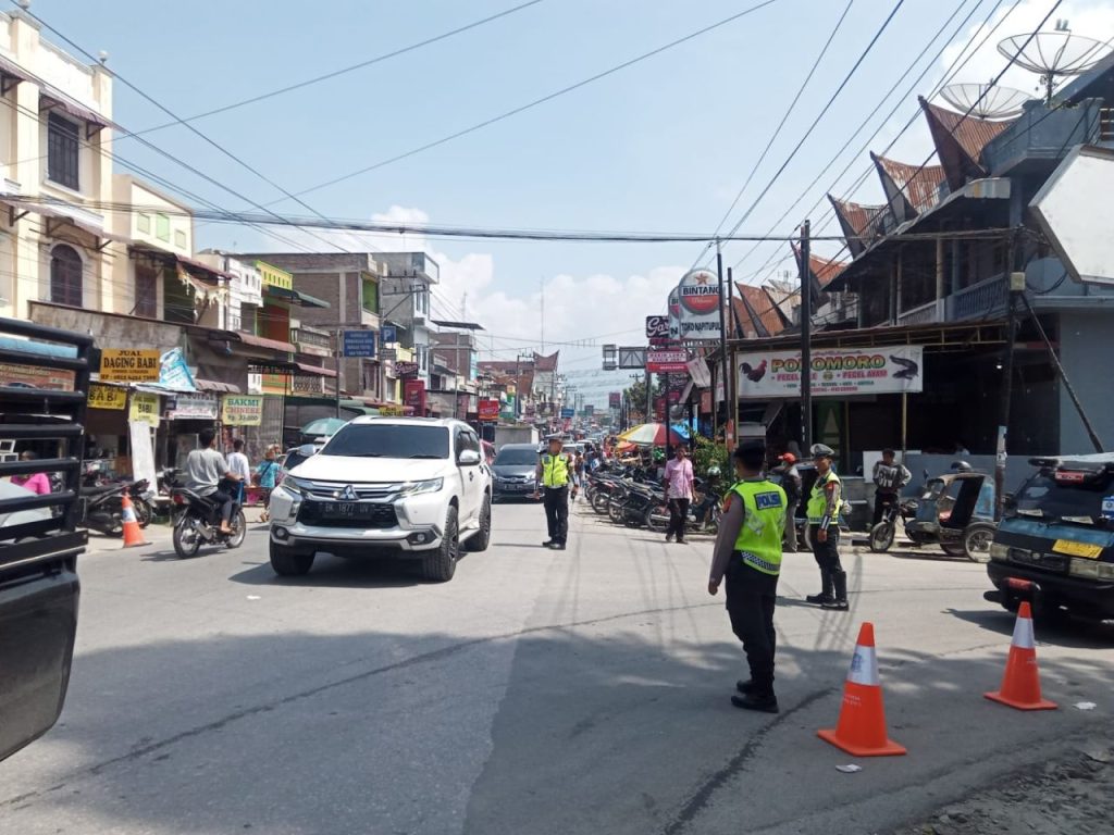 Situasi Kondisi Arus Mudik H-3 di Kabupaten Toba