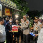 Pendistribusian Bantuan Sosial dari Kapolda Metro Jaya untuk Satpam, Linmas, Hansip dan Petugas Keamanan