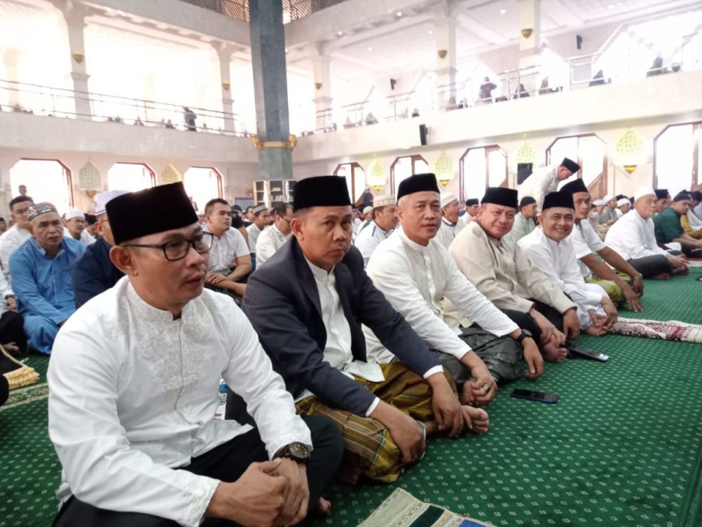 Camat Cisoka Sholat Idul Fitri Bersama Bupati Dan Wakil Bupati Beserta Sekda Kabupaten Tangerang