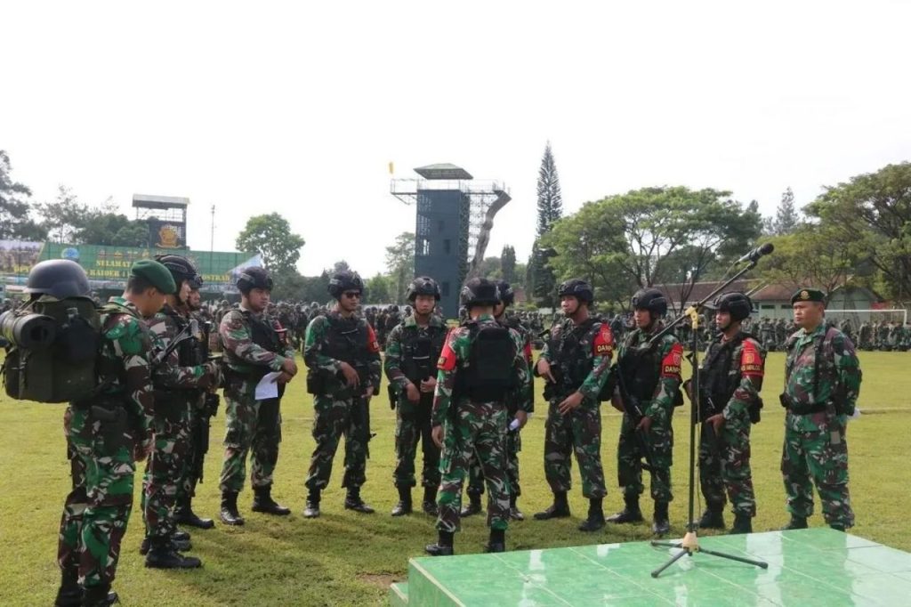 Pastikan Prajuritnya Siap Tugas Operasi Tempur, Danbrigif MR 6 Kostrad Cek Kesiapan Satgas Yonif 411 Kostrad