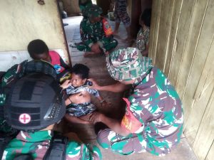 Bentuk Perhatian, Babinsa Koramil 1710-05/Jila Kunjungi Rumah Salah Satu Anak Yang Tergolong Stunting