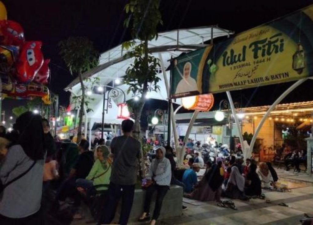 Pengunjung Bojonegoro Thamrin Park Melonjak Saat Libur Lebaran