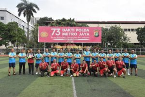 Sinergitas TNI-Polri, Polda Metro Jaya dan Pangdam Jaya Berolahraga Bersama